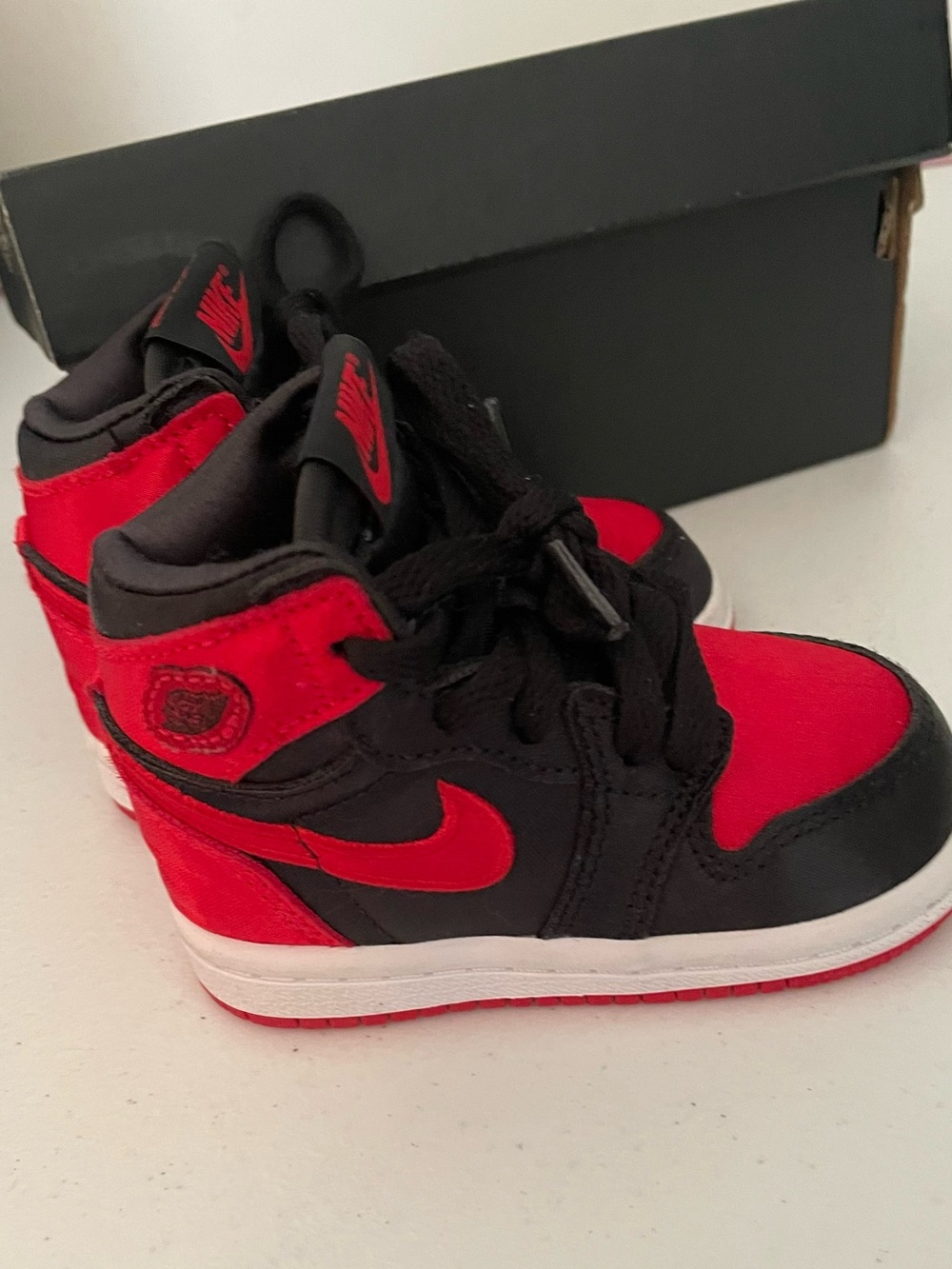 Jordan Kids' High-Top Sneakers in Red and Black